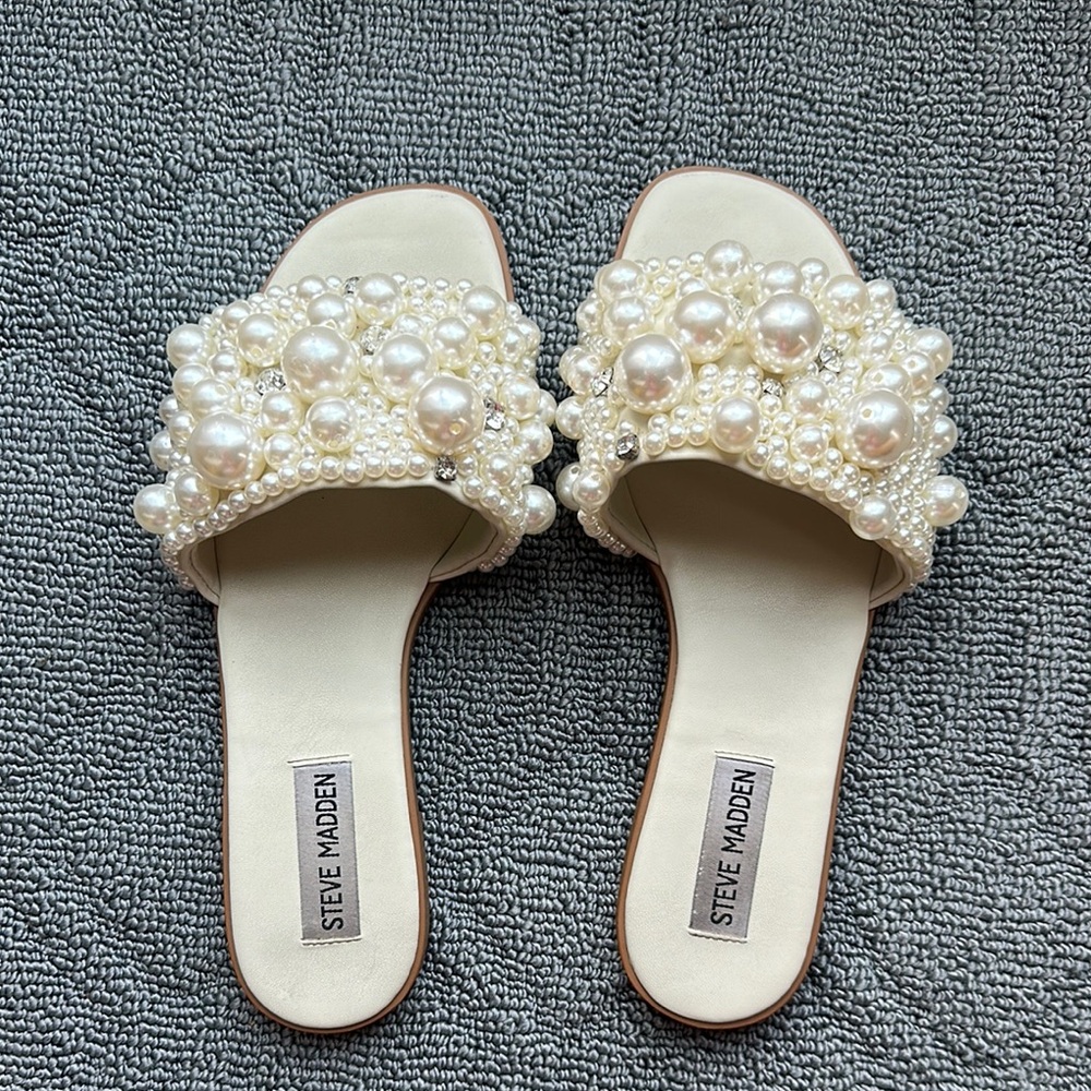 Steve Madden Knicky Sandals